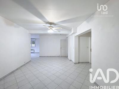 Appartement - 90 m² - 3 pièces