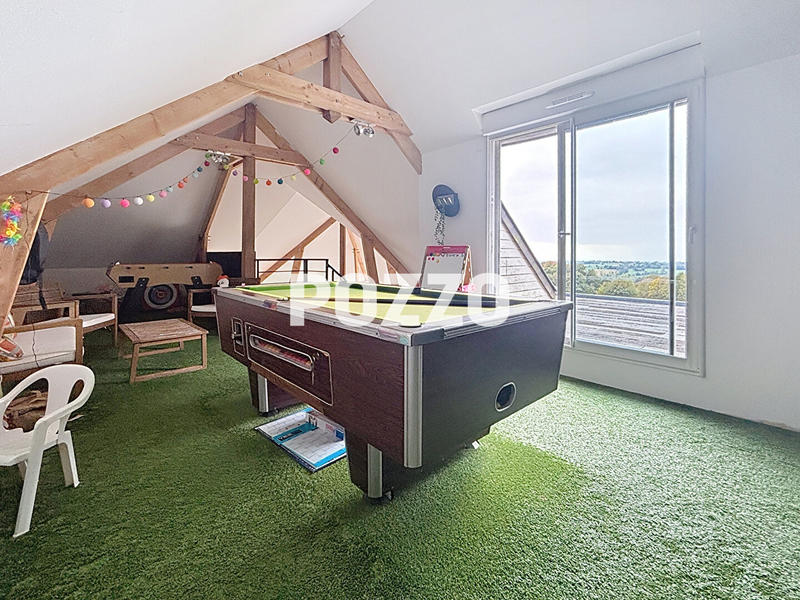 Maison - 217 m² - 6 pièces