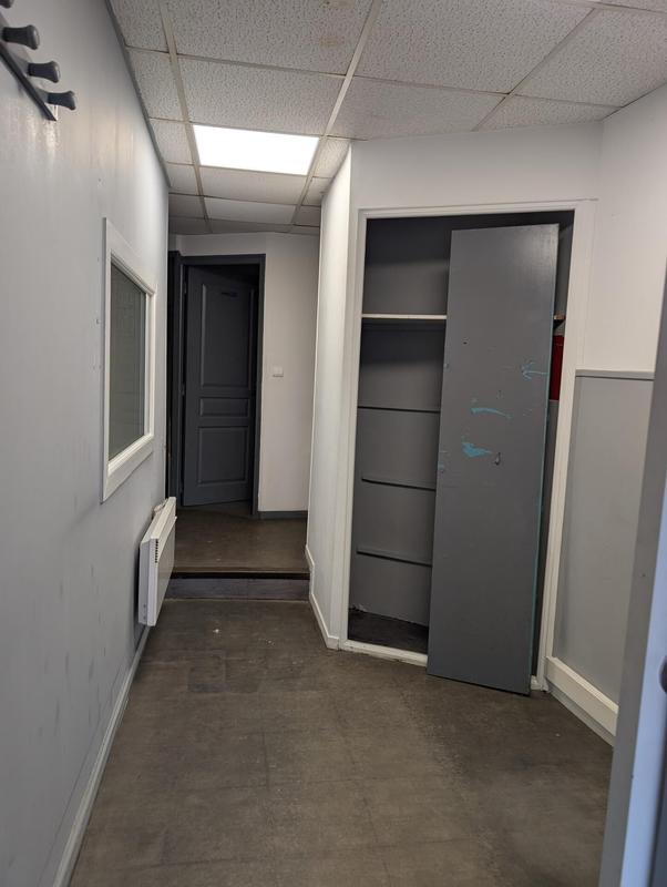 Local commercial - 36 m² - 2 pièces