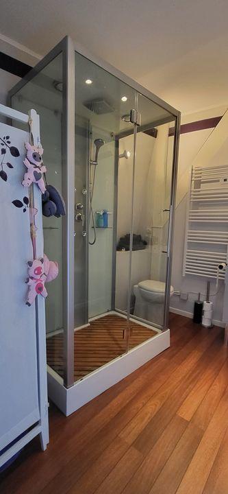 Propriété - 240 m² - 9 pièces