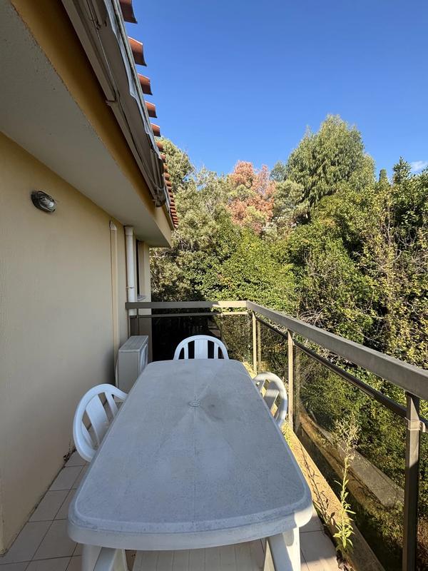 Studio - 28 m² - 1 pièce