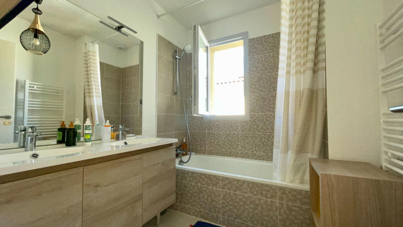 Maison - 87 m² - 4 pièces