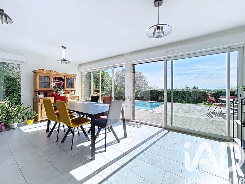 Maison - 163 m² - 7 pièces