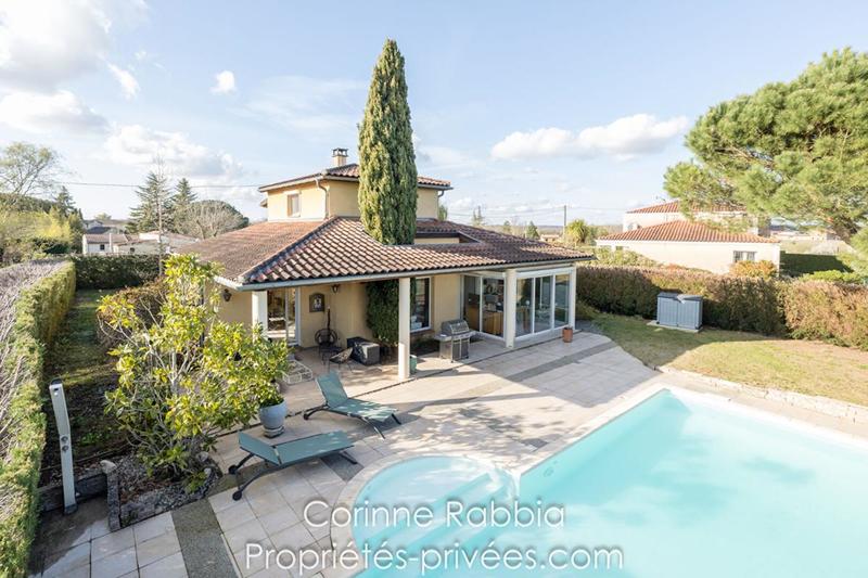 Maison - 180 m² - 6 pièces