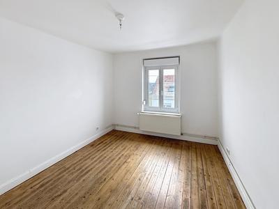 Maison - 67 m² - 5 pièces