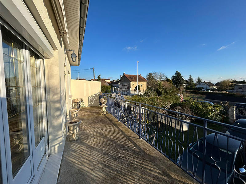 Maison - 139 m² - 7 pièces