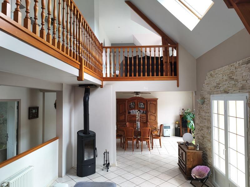 Maison - 146 m² - 6 pièces