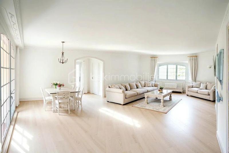 Maison - 178 m² - 4 pièces