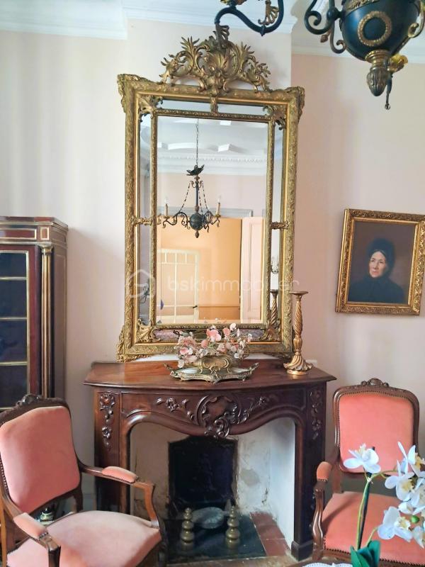 Demeure - 306 m² - 11 pièces