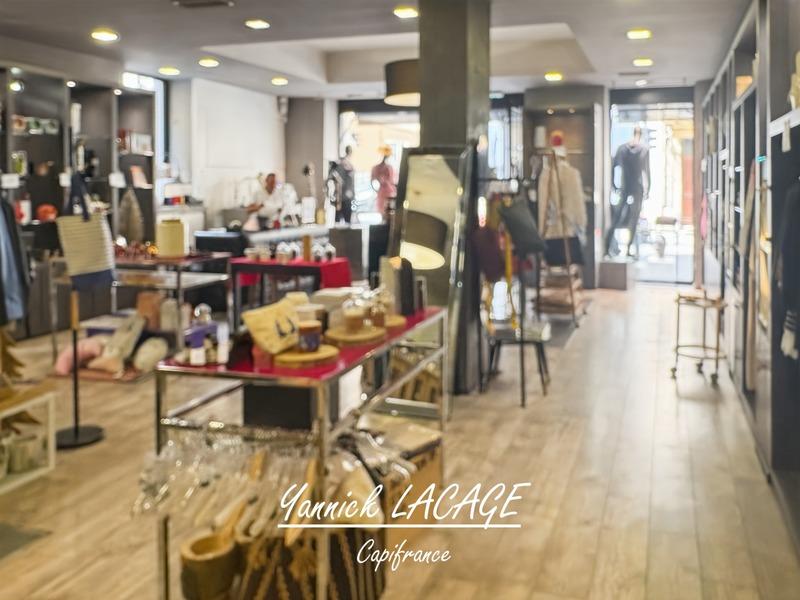 Fonds de commerce - 210 m²