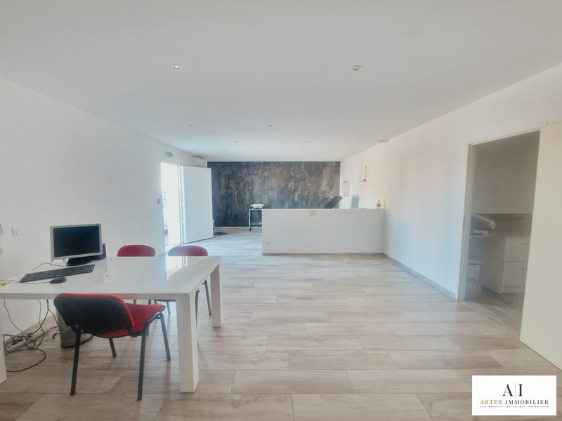 Local d'activités - 77 m² - 3 pièces