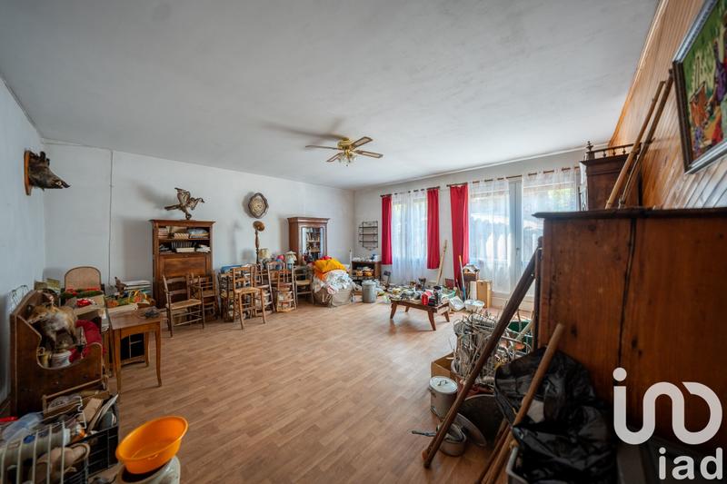 Maison - 270 m² - 10 pièces