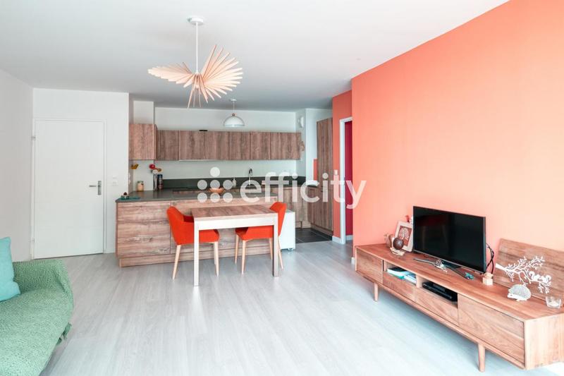 Appartement - 84 m² - 4 pièces