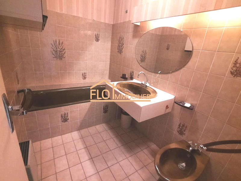 Maison - 180 m² - 8 pièces