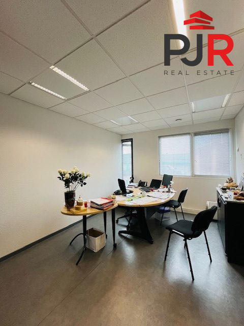 Bureau - 473 m²