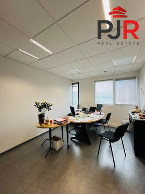 Bureau - 473 m²