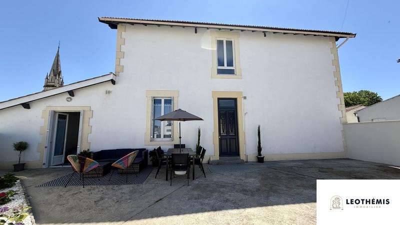 Maison - 93 m² - 4 pièces