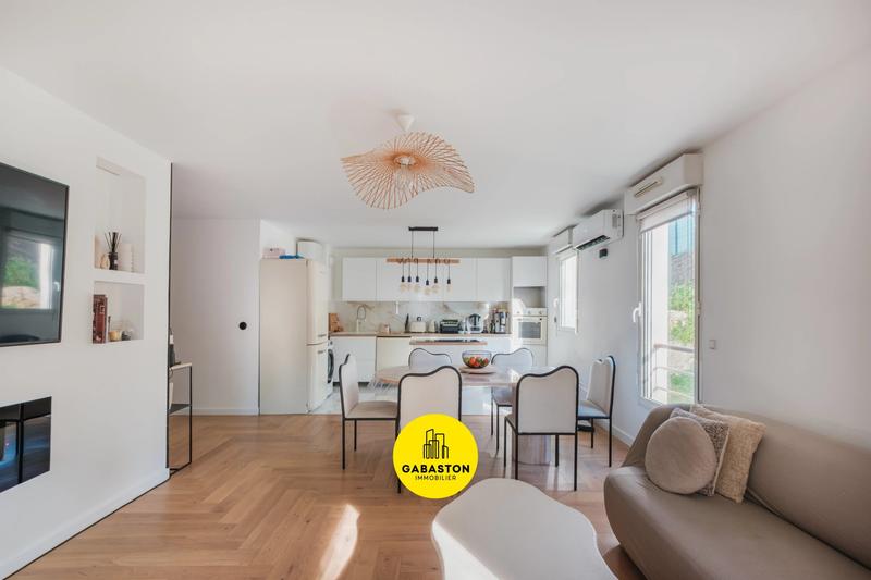 Appartement - 81 m² - 4 pièces