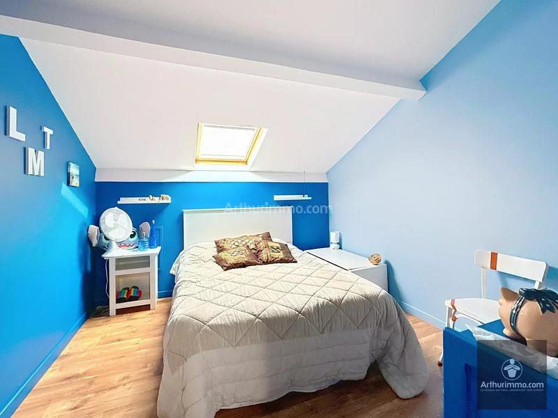 Maison - 303 m² - 10 pièces