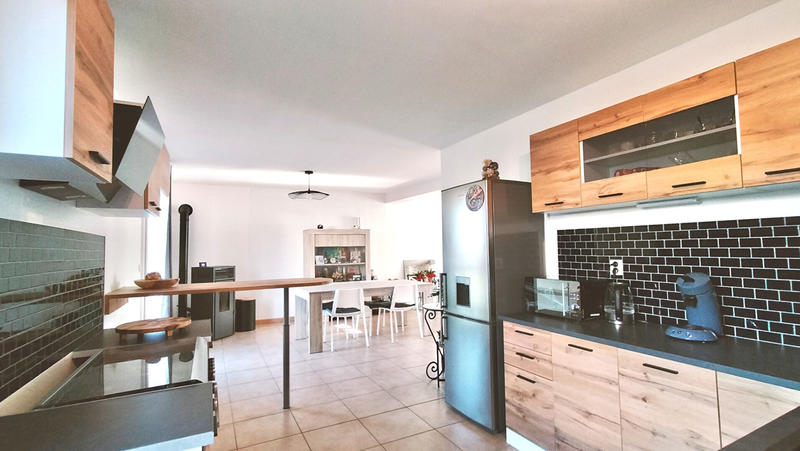 Maison - 105 m² - 6 pièces