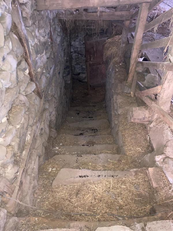 Maison - 320 m² - 2 pièces