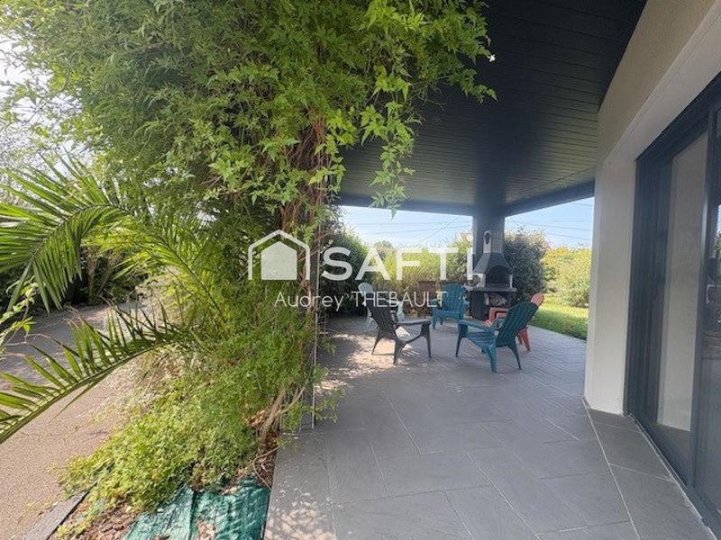 Maison - 365 m² - 10 pièces