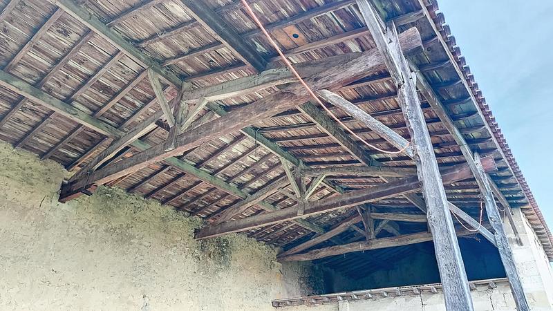 Grange - 240 m² - 3 pièces