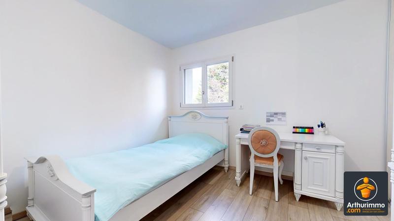 Appartement - 102 m² - 4 pièces