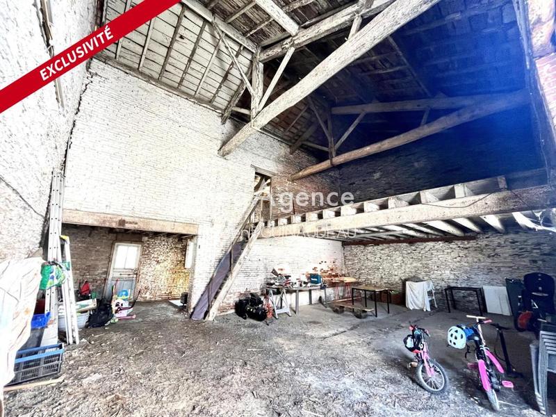 Maison - 180 m² - 1 pièce