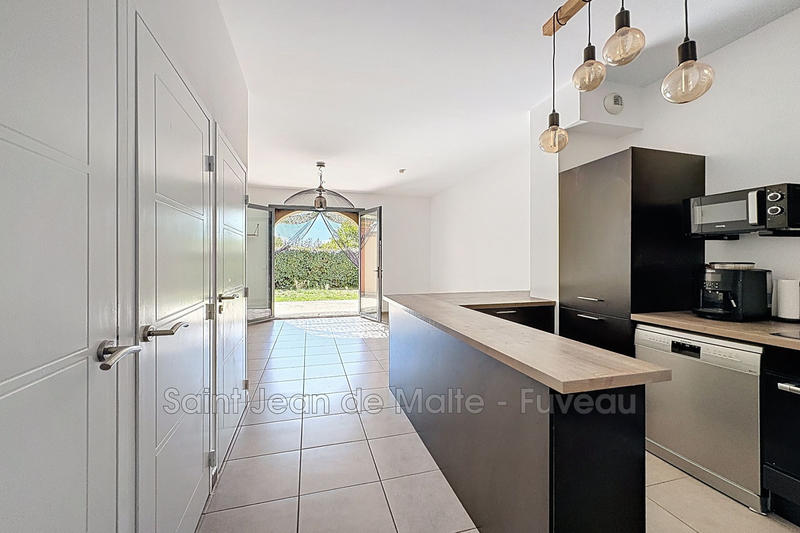 Maison - 65 m² - 3 pièces