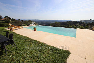 Maison - 265 m² - 8 pièces