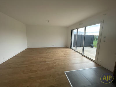 Maison - 79 m² - 4 pièces