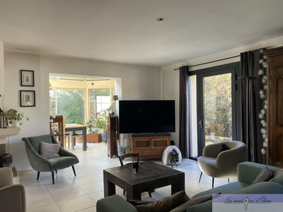 Maison - 195 m² - 7 pièces