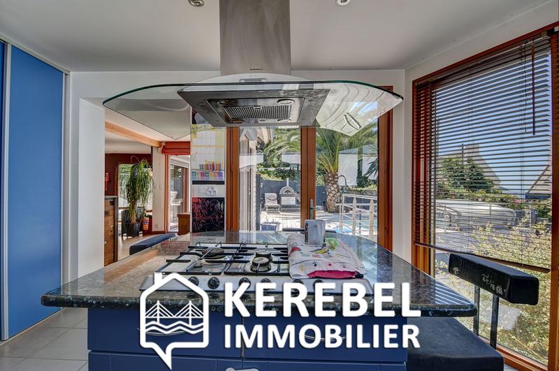 Maison - 137 m² - 6 pièces