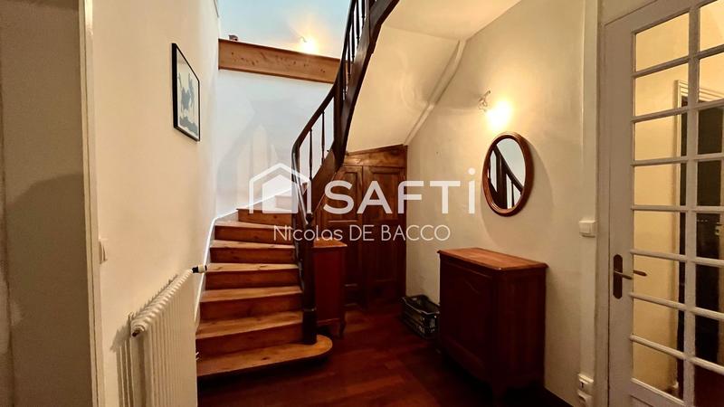 Maison de ville - 298 m² - 8 pièces