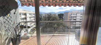 Appartement - 96 m² - 4 pièces