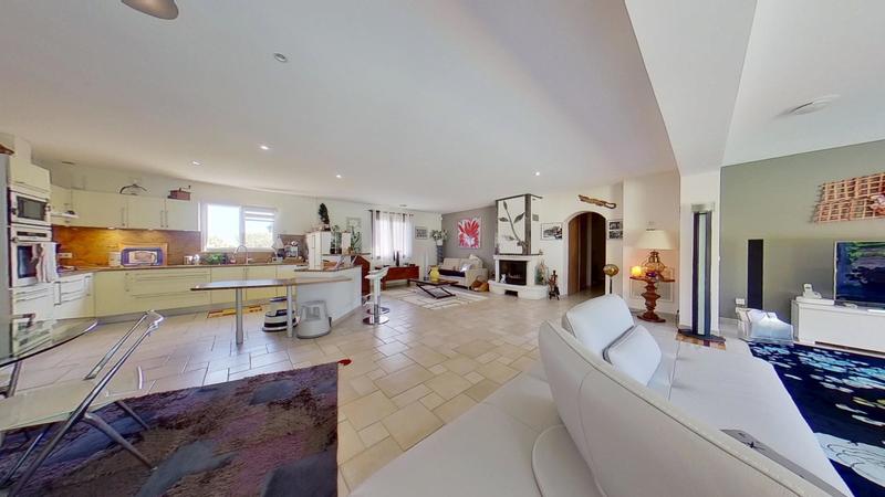 Maison - 174 m² - 5 pièces