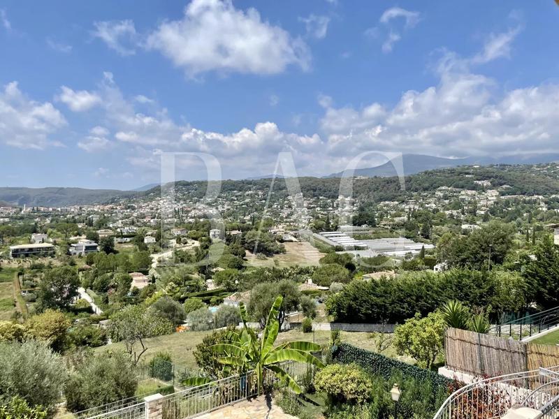 Villa - 350 m² - 7 pièces