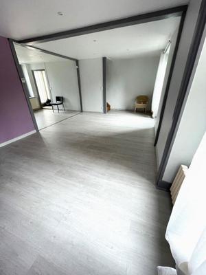 Maison - 84 m² - 4 pièces