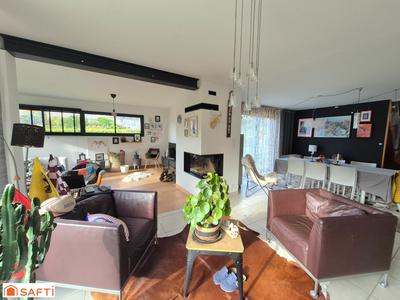 Maison - 172 m² - 7 pièces