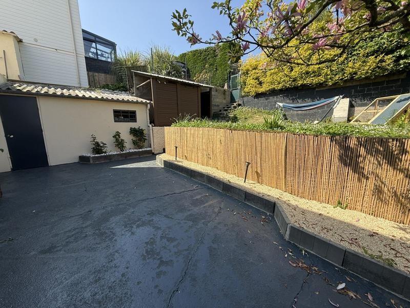 Maison - 84 m² - 5 pièces