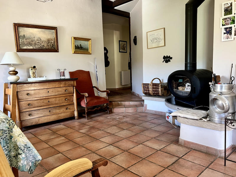 Mas - 182 m² - 9 pièces