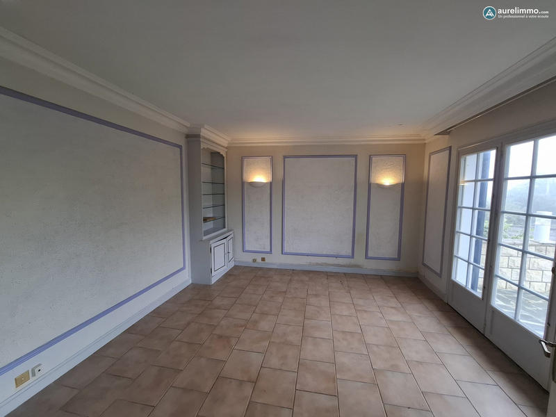 Maison - 135 m² - 6 pièces