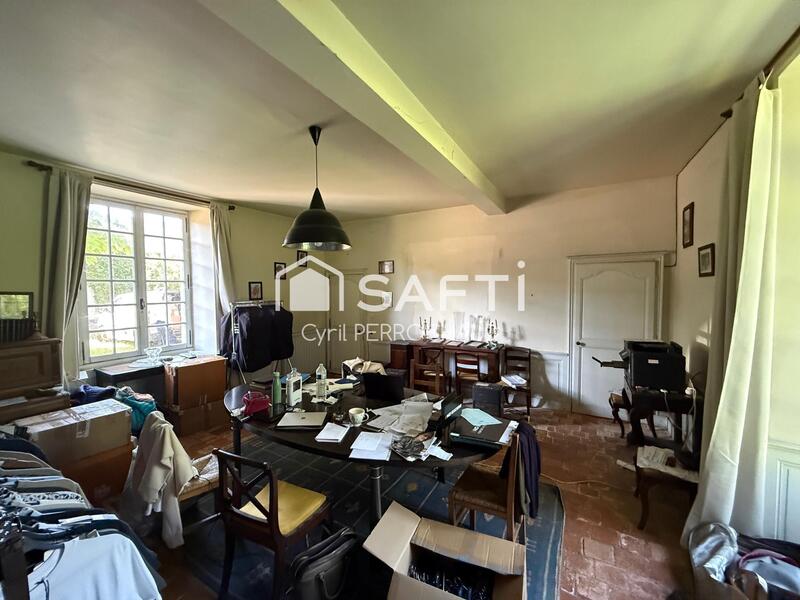 Maison - 286 m² - 8 pièces