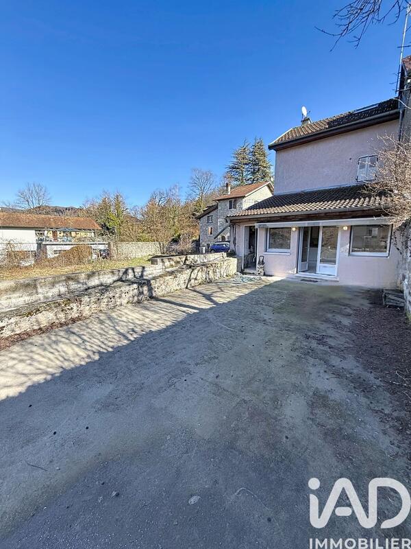 Maison de ville - 88 m² - 5 pièces