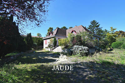 Maison - 170 m² - 7 pièces