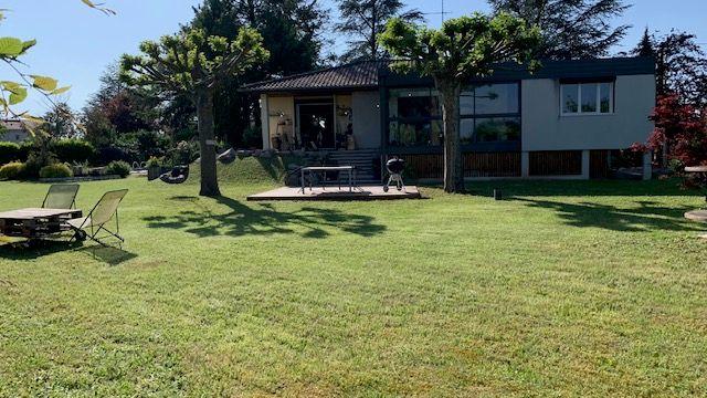 Villa - 203 m² - 7 pièces