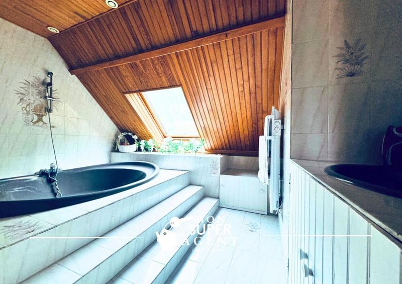 Demeure - 152 m² - 6 pièces