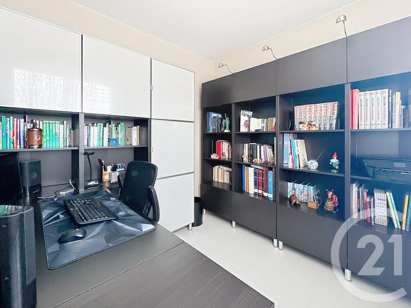 Appartement - 98 m² - 5 pièces