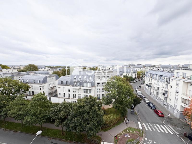 Appartement - 85 m² - 5 pièces